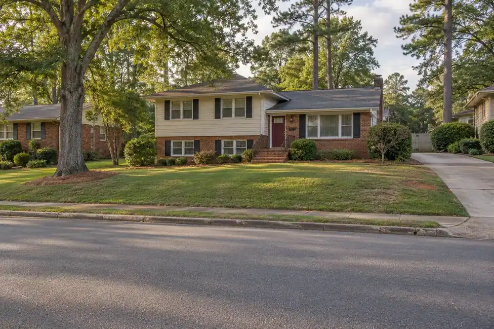 Illustration of a typical residential street in the Belvedere Park, GA area